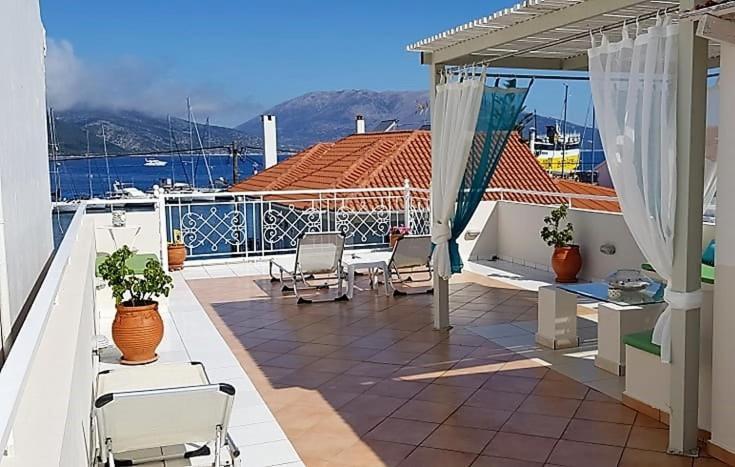 Sea Breeze Apartment Сами Экстерьер фото