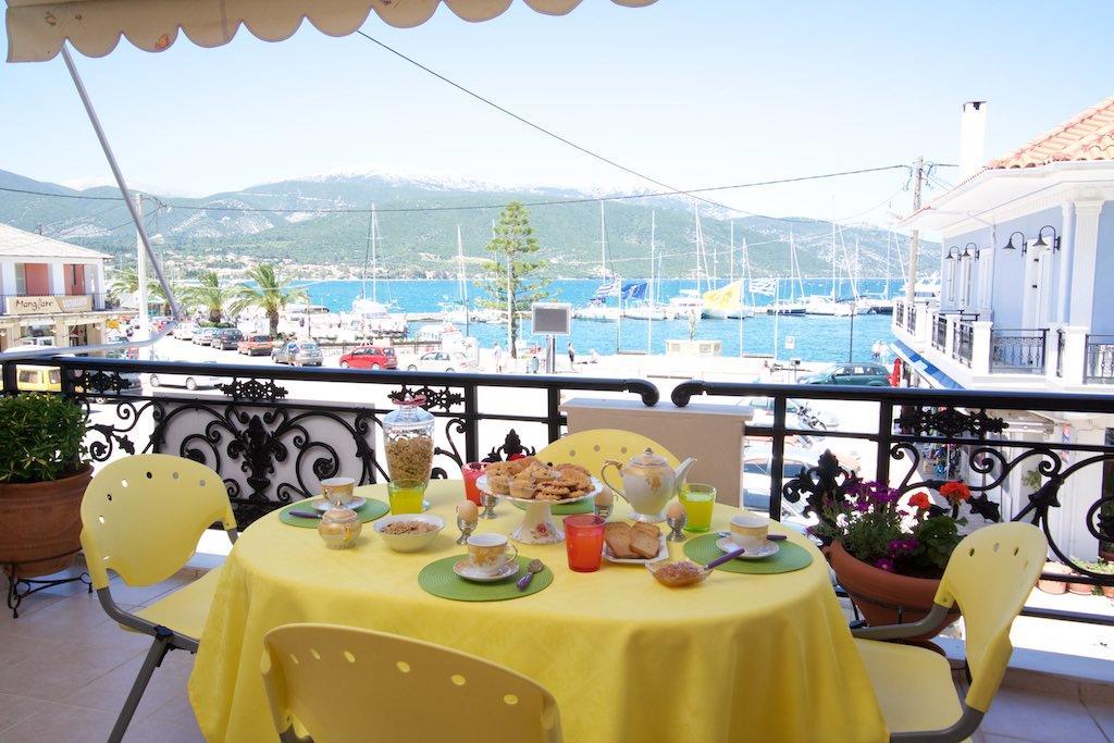 Sea Breeze Apartment Сами Экстерьер фото